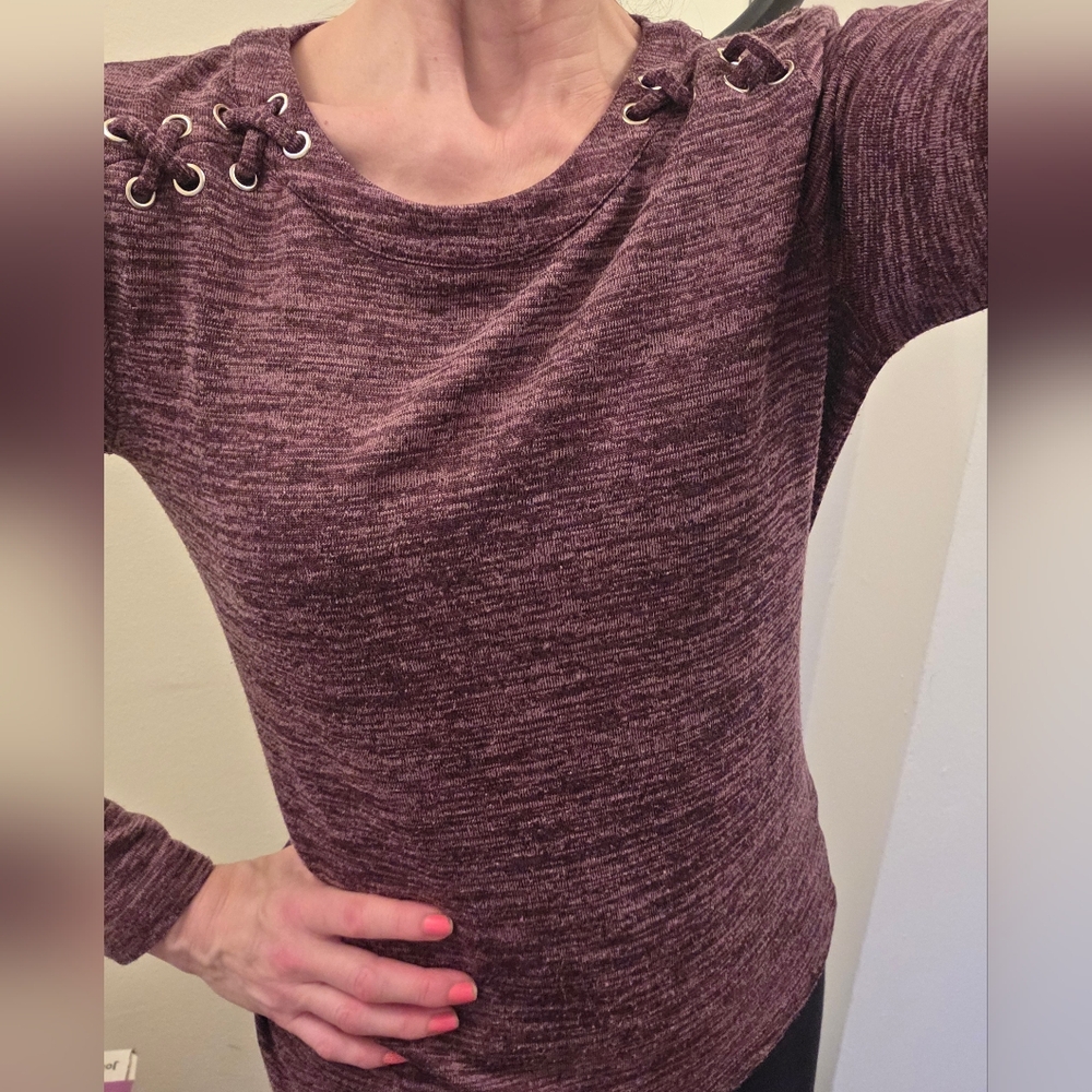 Studio 1886 By Avon Heathered Plum Long Sleeve Top With Laces On Shoulders Small